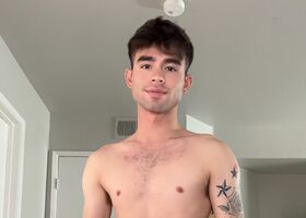 Enzo East - إنزو إيست